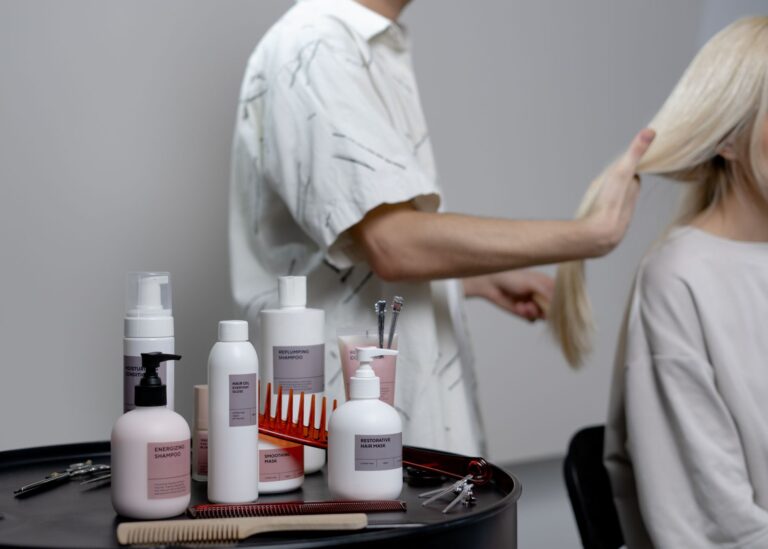 Les Solutions Professionnelles de Soins Capillaires Écologiques Ecom Hair OG